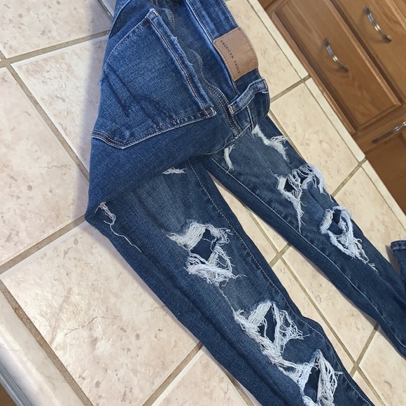 American Eagle - Picture 3 of 9